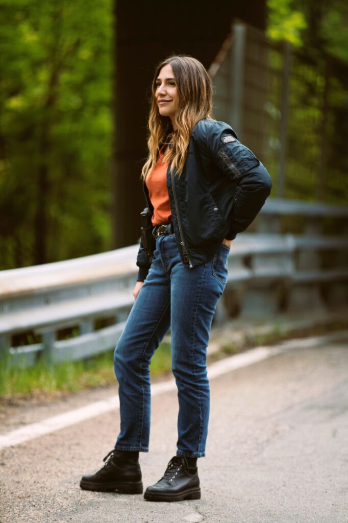 New French Medical Show Shooting For Netflix ; Singer-Actress Izïa Higelin Starring in Maternité
